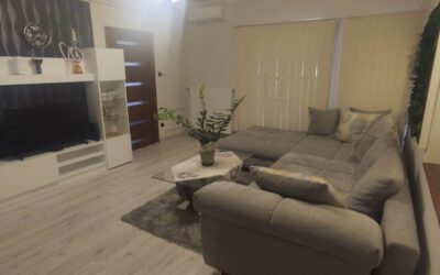 Puskin utcán eladó 4 szoba nappalis szépen felújított családi ház nagy fedett terasszal jakuzzival